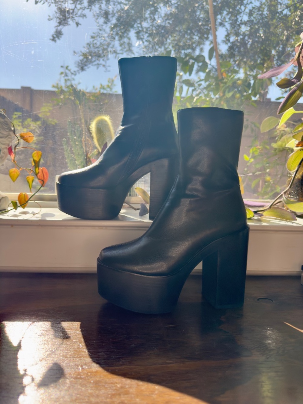 Jeffery Campbell black platform ankle boot - Size 6.5